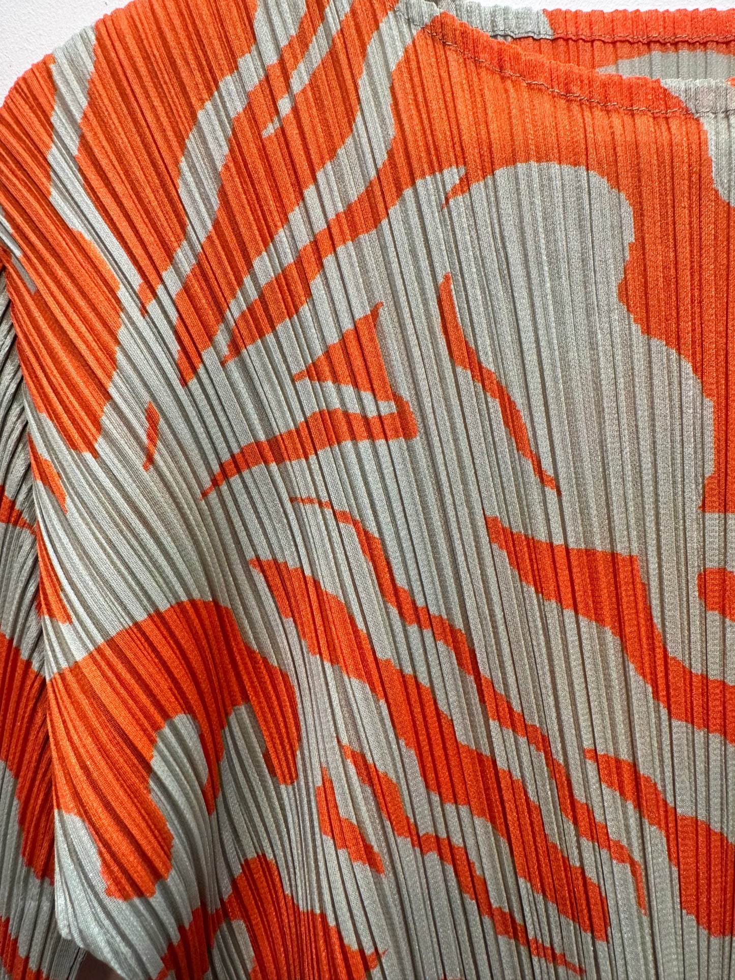 Issey Miyake - Pleated Swimming Print T-Shirt M/L
