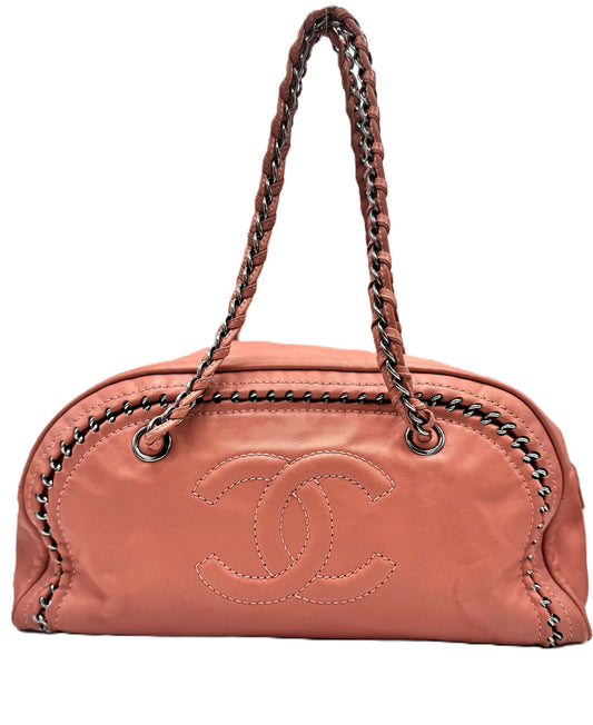 CHANEL - Medium Luxe Ligne Bowler
