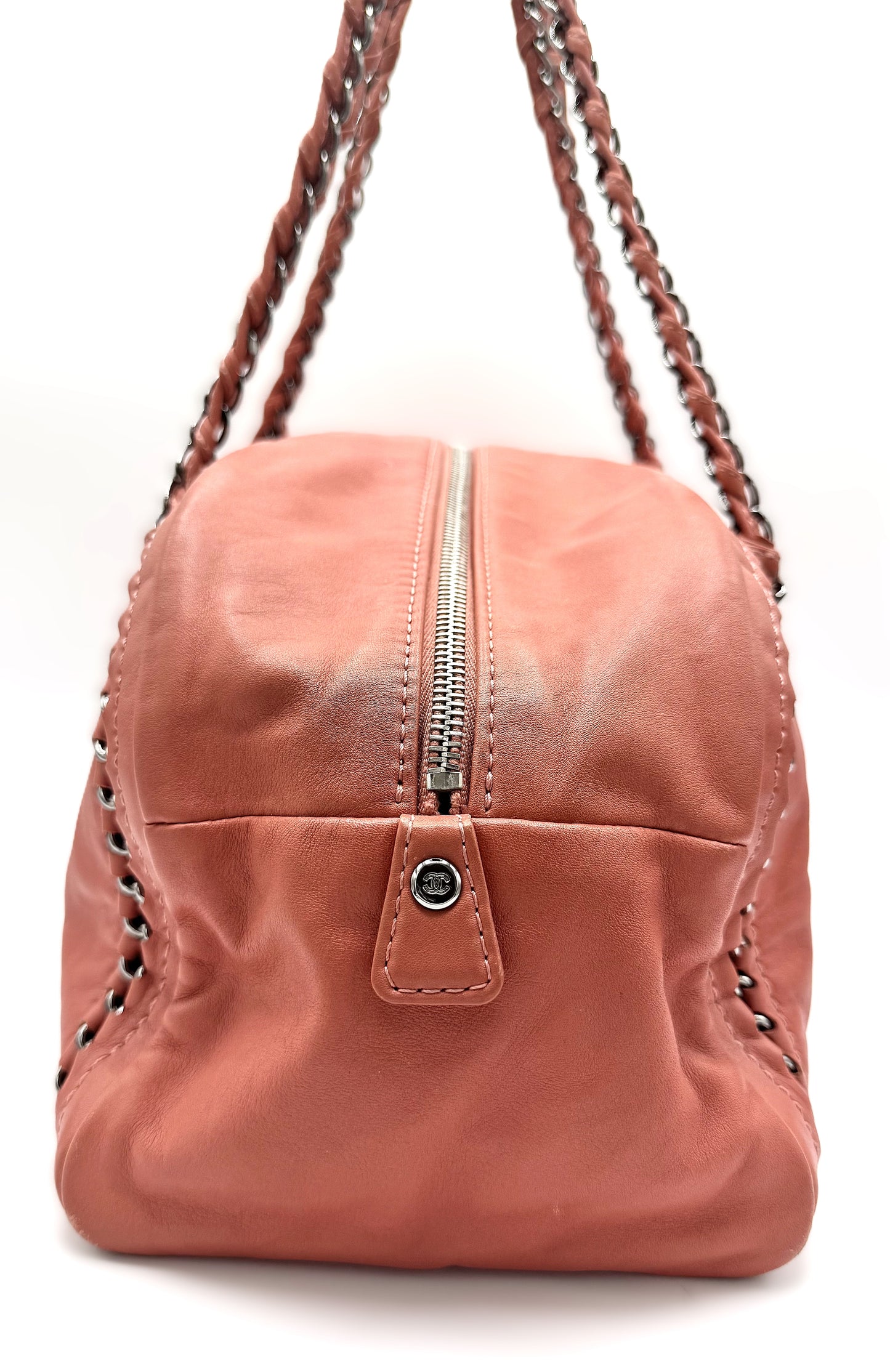 CHANEL - Medium Luxe Ligne Bowler